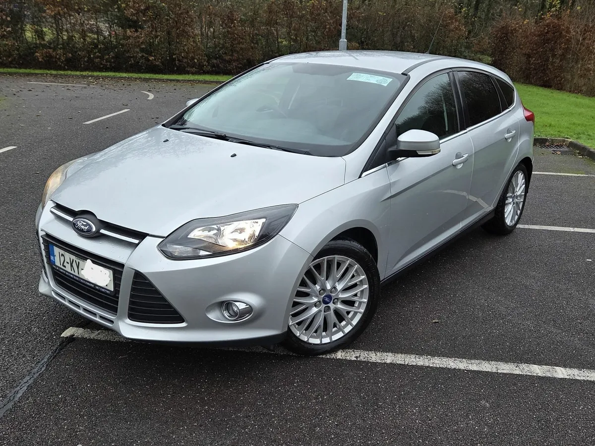 Ford Focus 2012 - Image 1