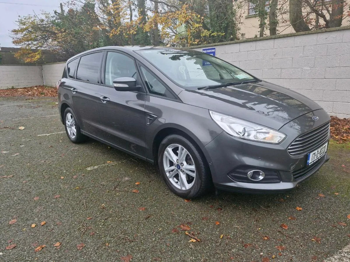 2017 Ford S-MAX - Image 1