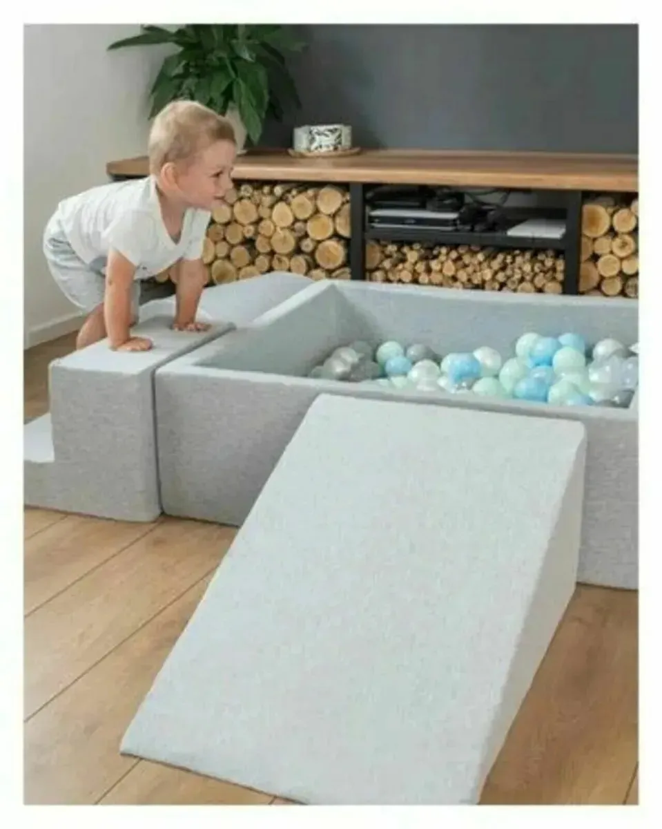 Plastic Ball Pit Balls 100pcs Crush-Proof 6cm - Image 3