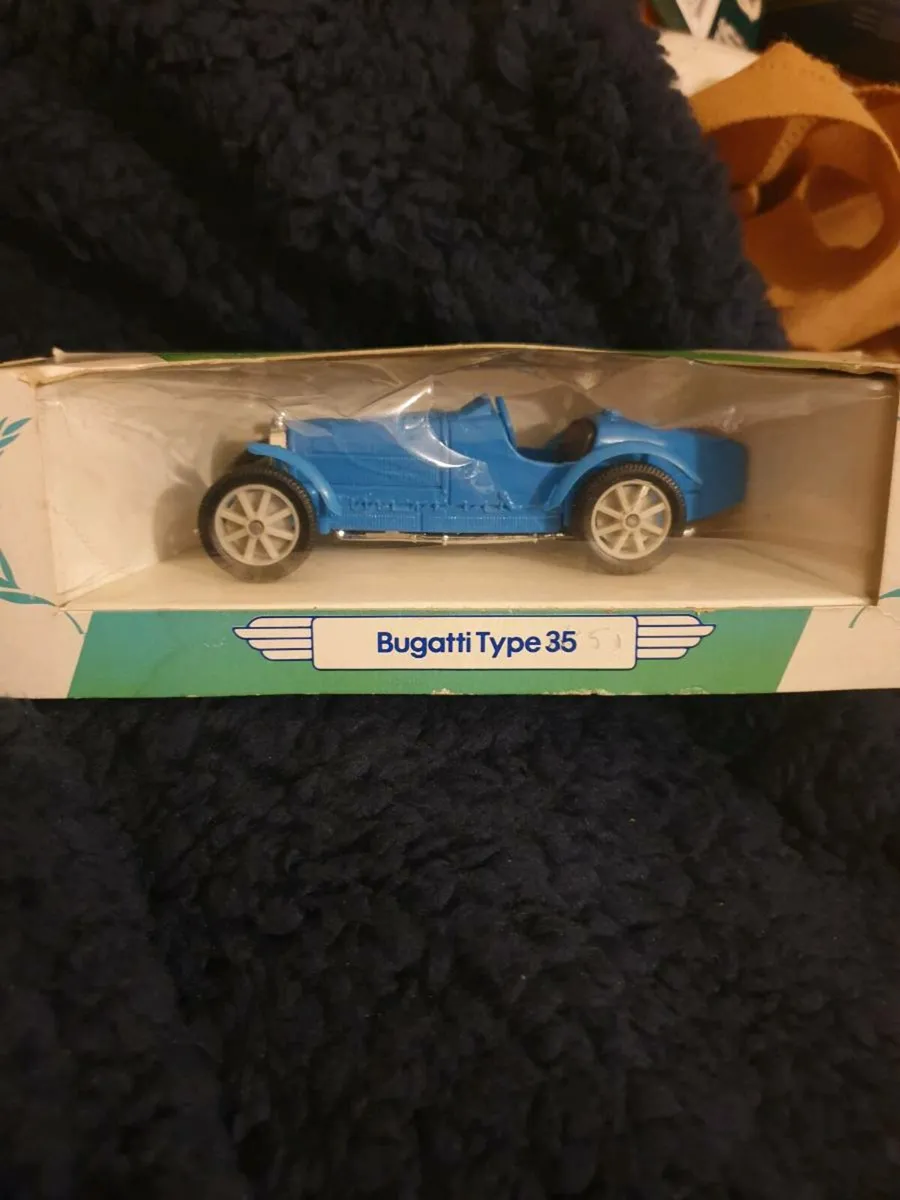 MOBIL BUGATTI TYPE 35 DIE.CAST