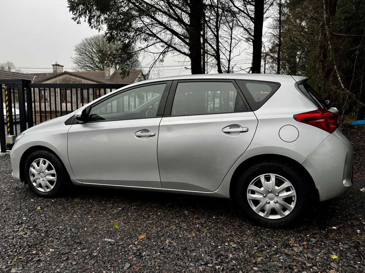 Toyota Auris 1.4 D4D 2013 *NCT 08/26 & Tax 07/26* - Image 4