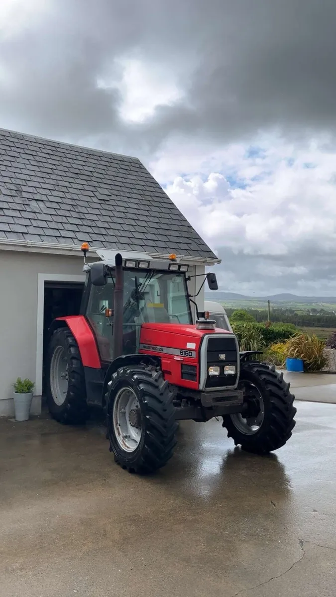 Massey 6160 - Image 2