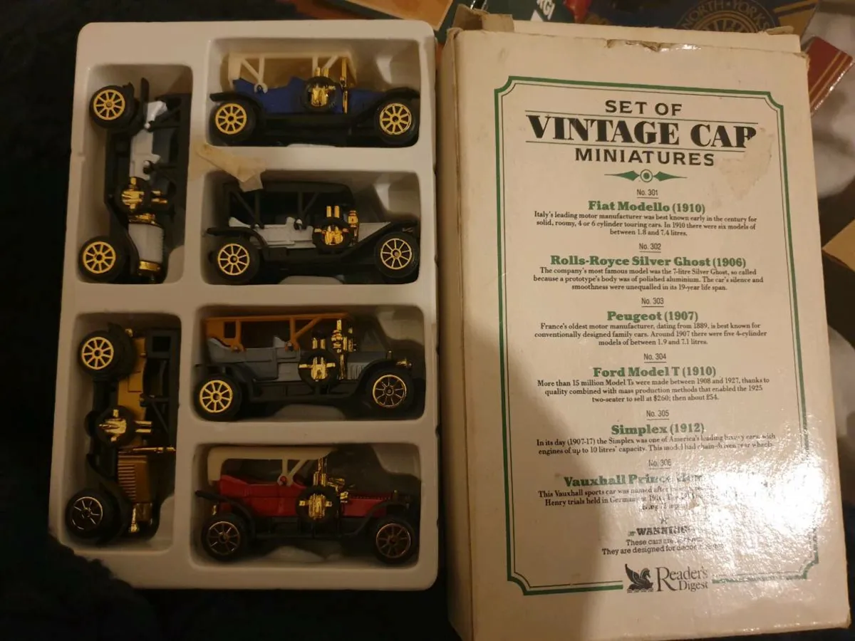 SET OF VINTAGE CARS MINIATURES DIE.CAST - Image 2