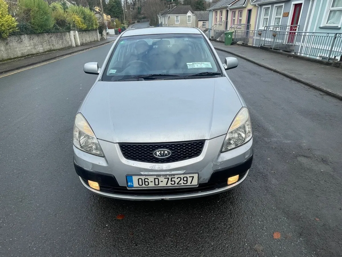 2006 Kia Rio 1.4 Petrol Saloon NCT 02/26 TAX 02/26 - Image 3
