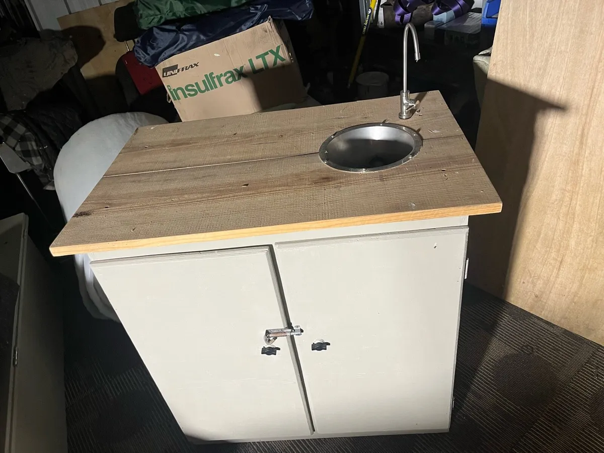 Clearance (seats, camper table, bed) - Image 4