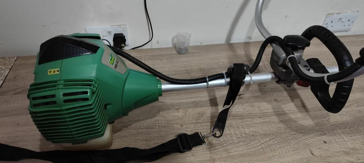 Strimmer for sale - Image 2