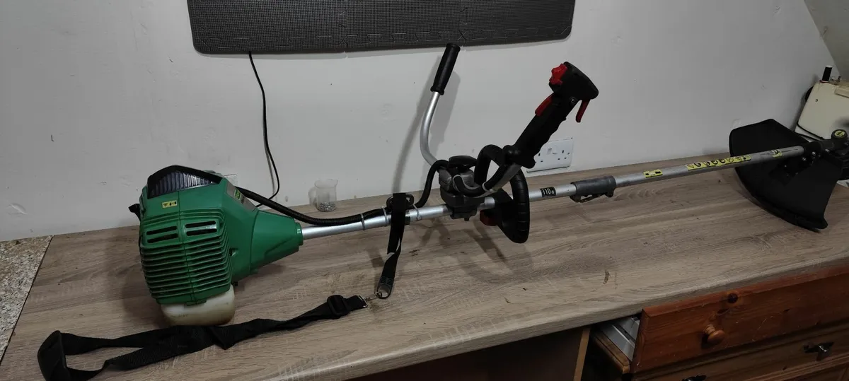 Strimmer for sale - Image 4