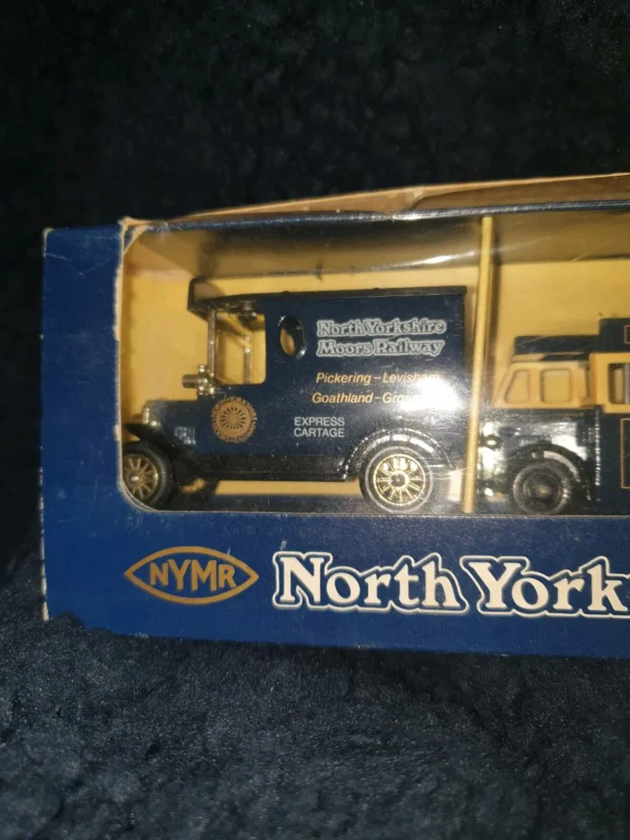 LLEDO  NORTH YORKSHIRE MOORS RAILWAY SET - Image 4