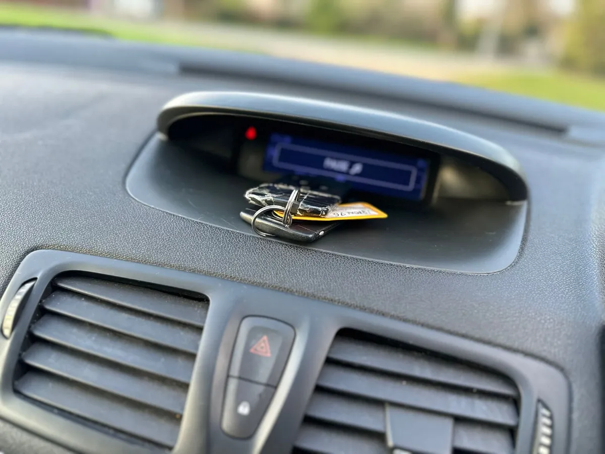 Renault Fluence 2014   1.5d    Tax5/25  nct 05/25 - Image 2