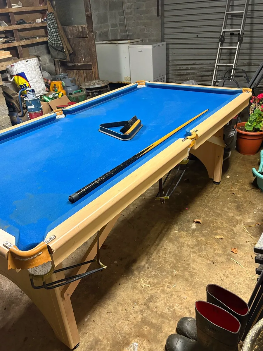 Pool table - Image 4