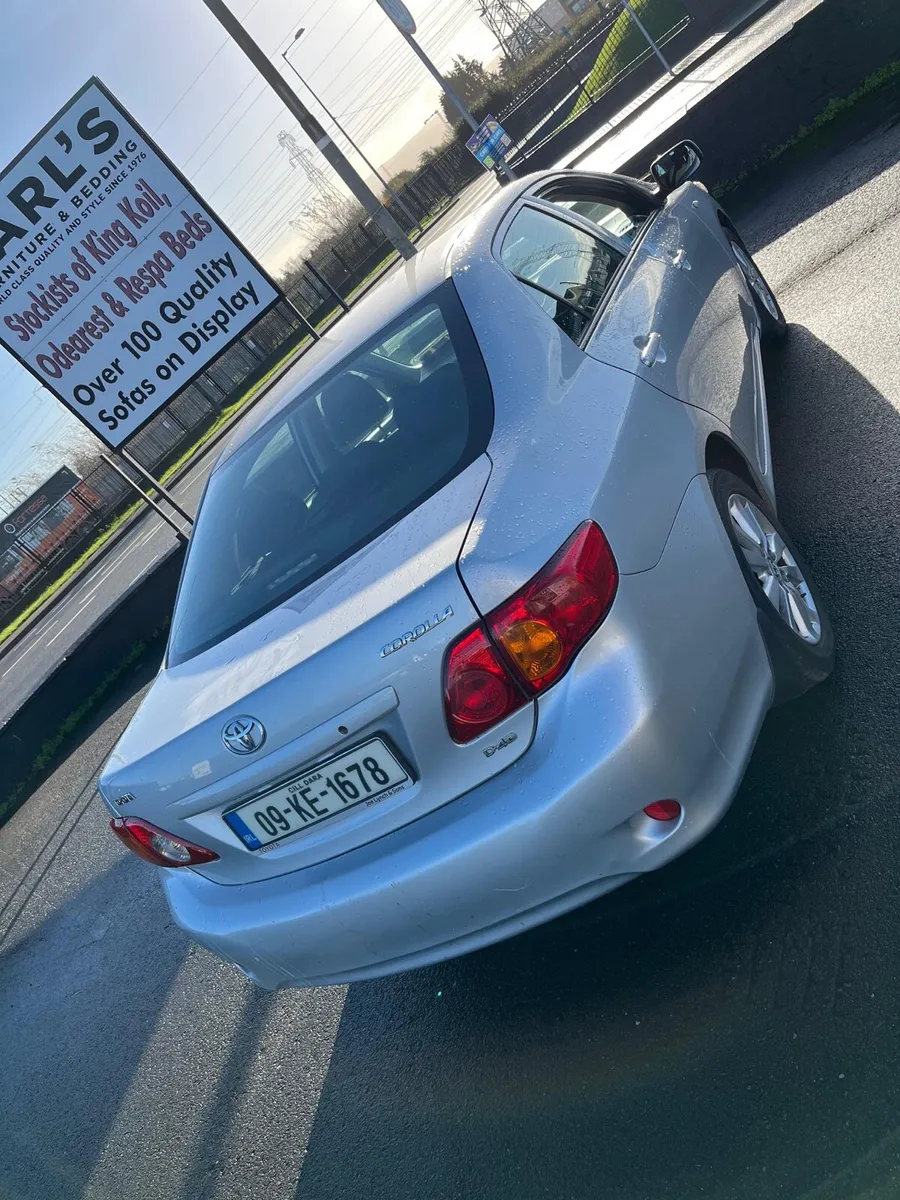 Toyota Corolla 2009 - Image 4