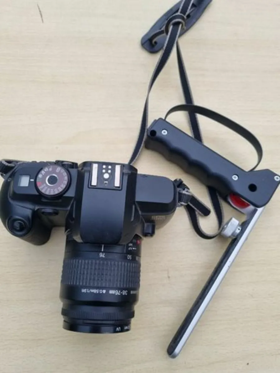 Canon EOS 5000 with 38-76mm EF zoom - Image 3