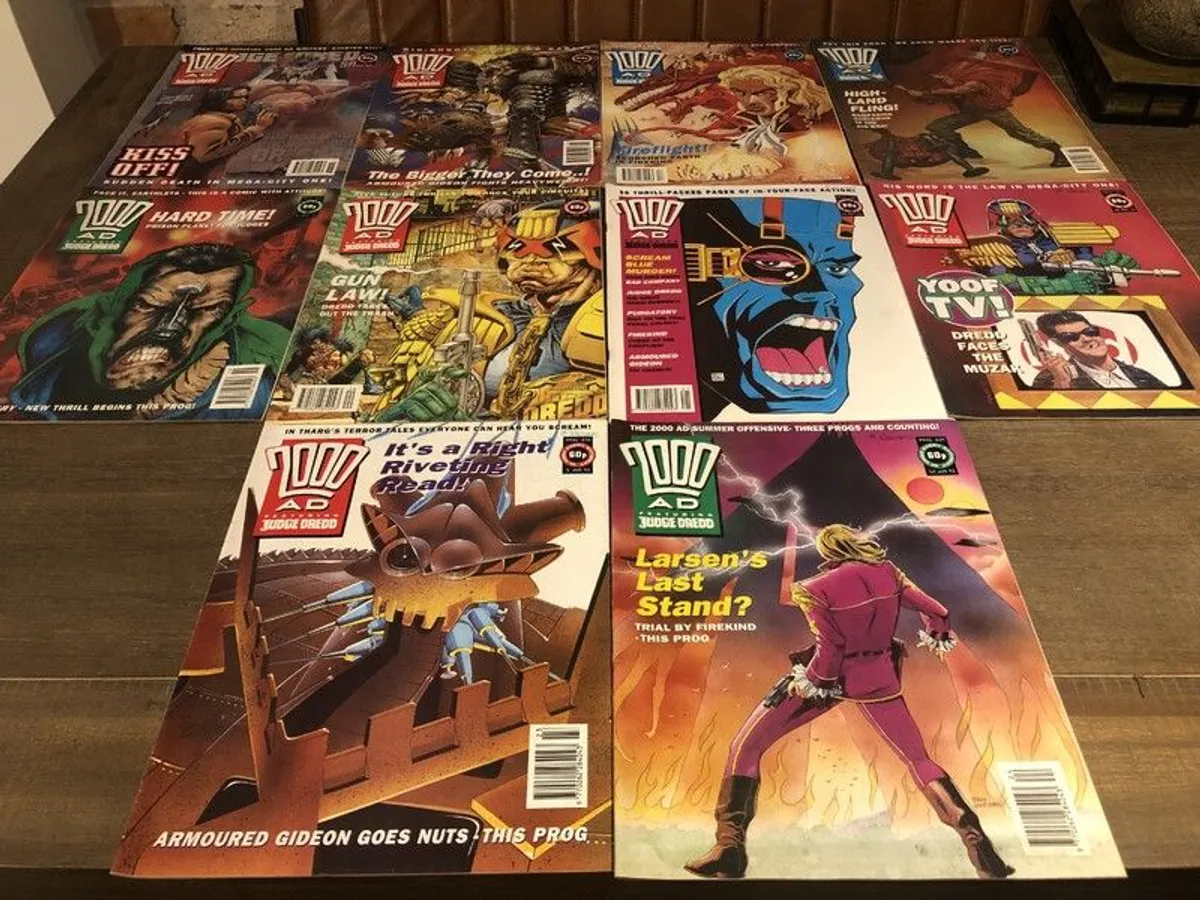 BLACK FRIDAY!!! - Massive 2000 AD Comic Collection - over 330 comics from late 80's and early 90's - Image 2