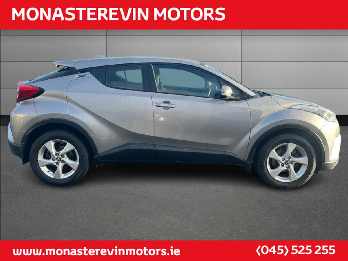 Toyota C-HR 1.2T LUNA 4DR - Image 3