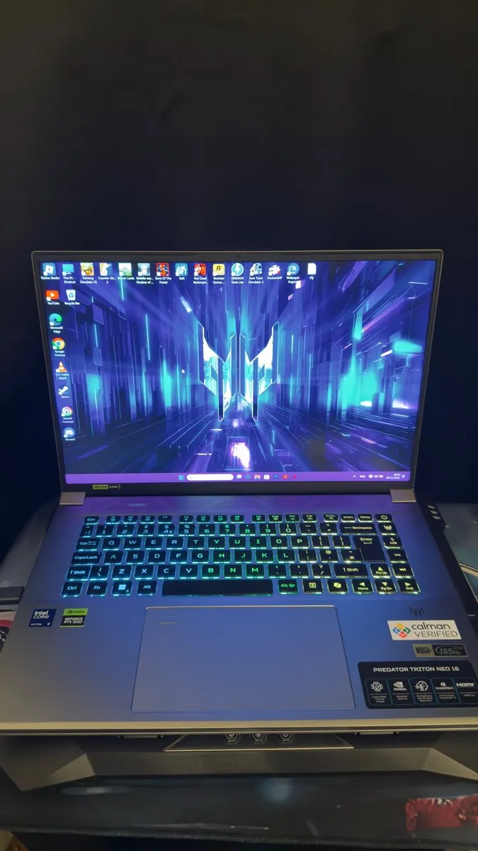 Laptop gaming predator - Image 1