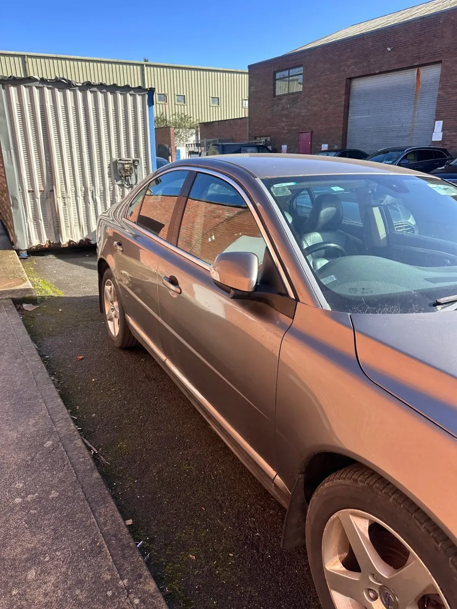 Volvo 80 Series 2008 - Image 2