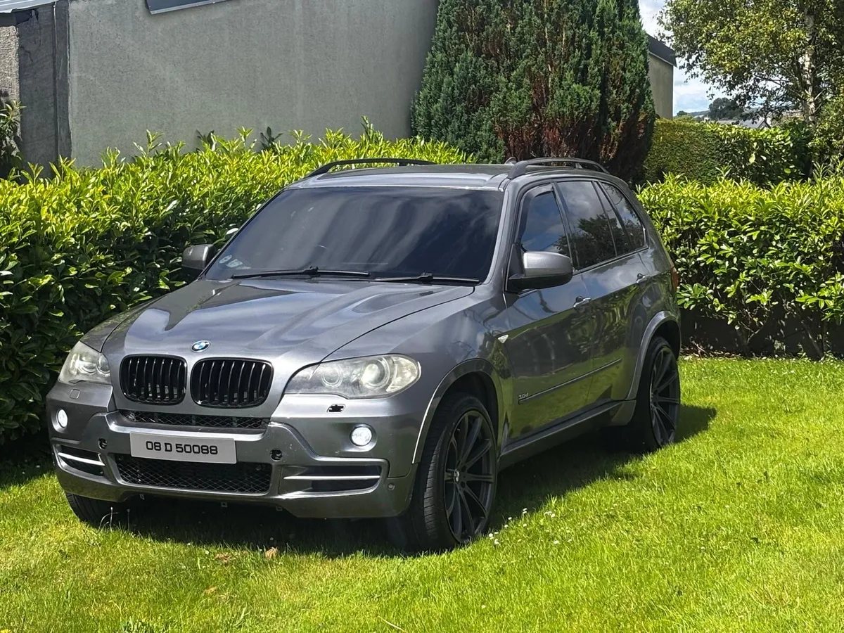 Crew cab x5 - Image 1