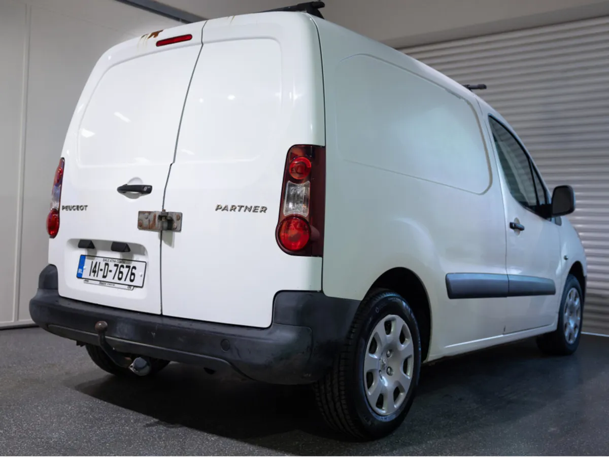 Peugeot Partner ACCESS 1.6 HDI 75 PANE PANELED 4DR - Image 4
