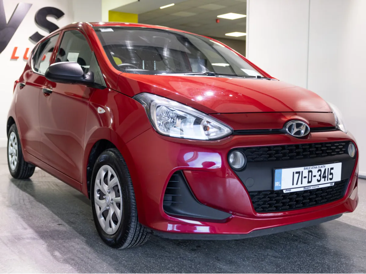 Hyundai i10 CLASSIC 4DR - Image 1