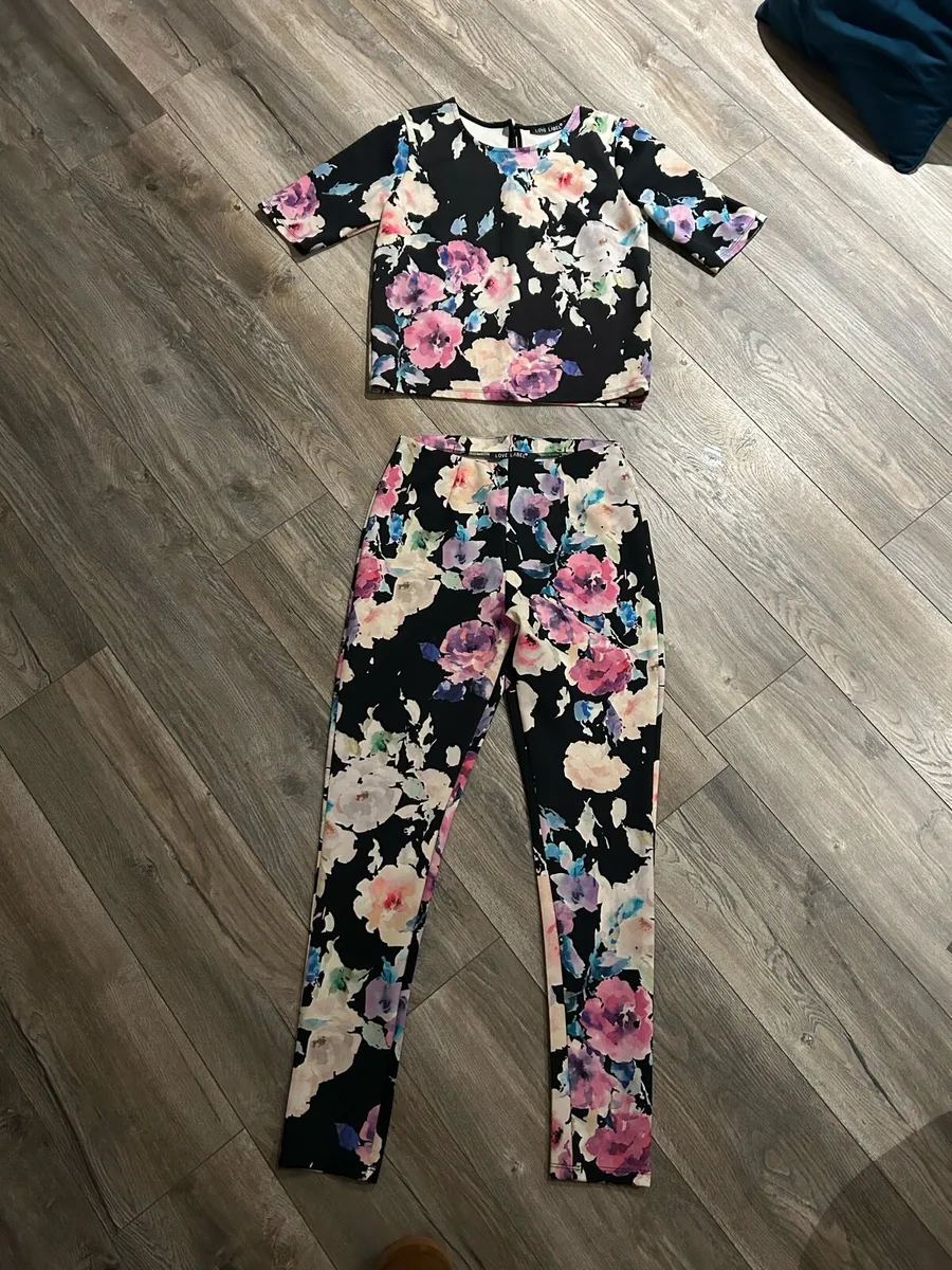 Love label Outfit - Image 1