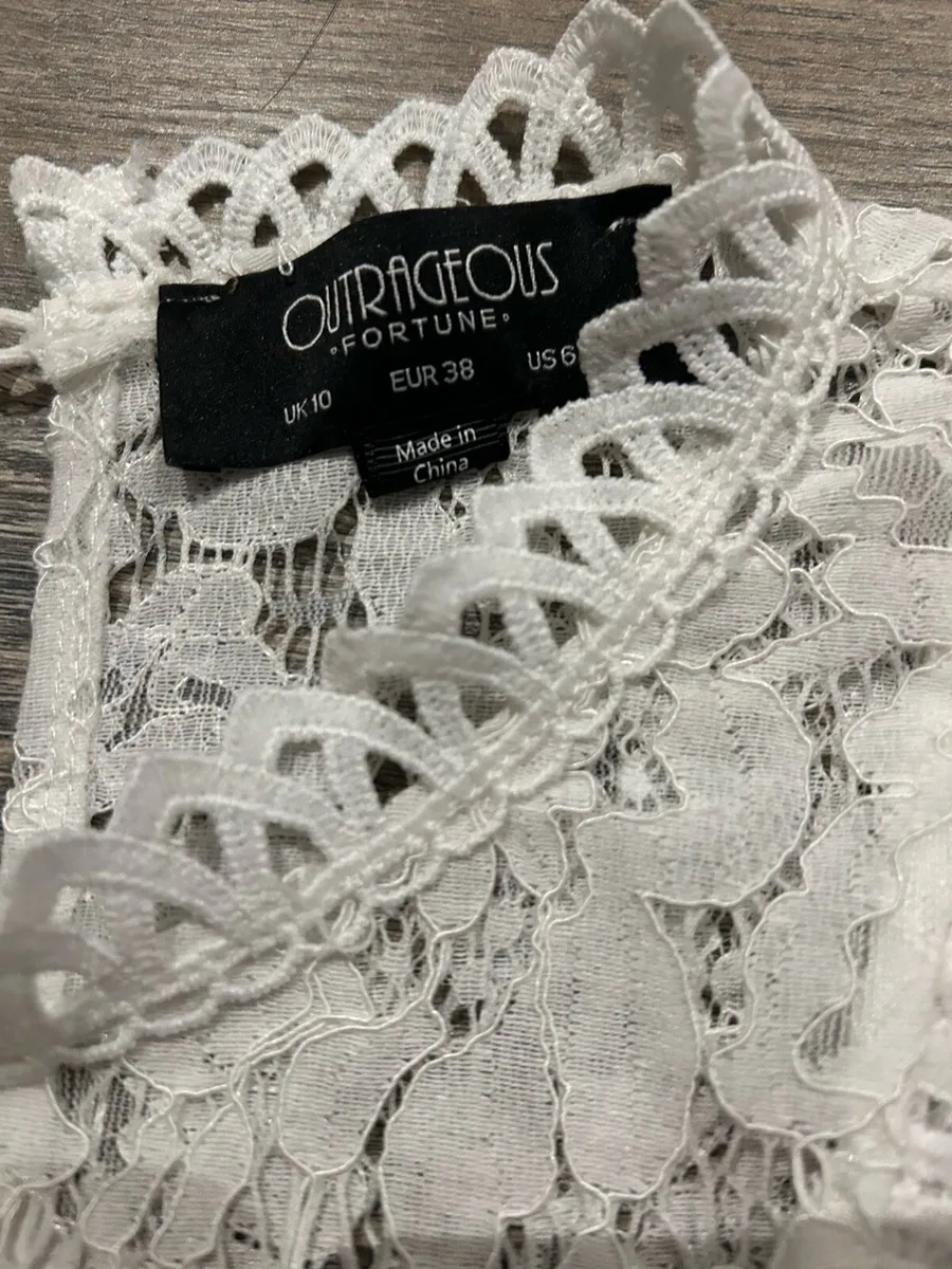 Outrageous Fortune White Lace Top. - Image 2