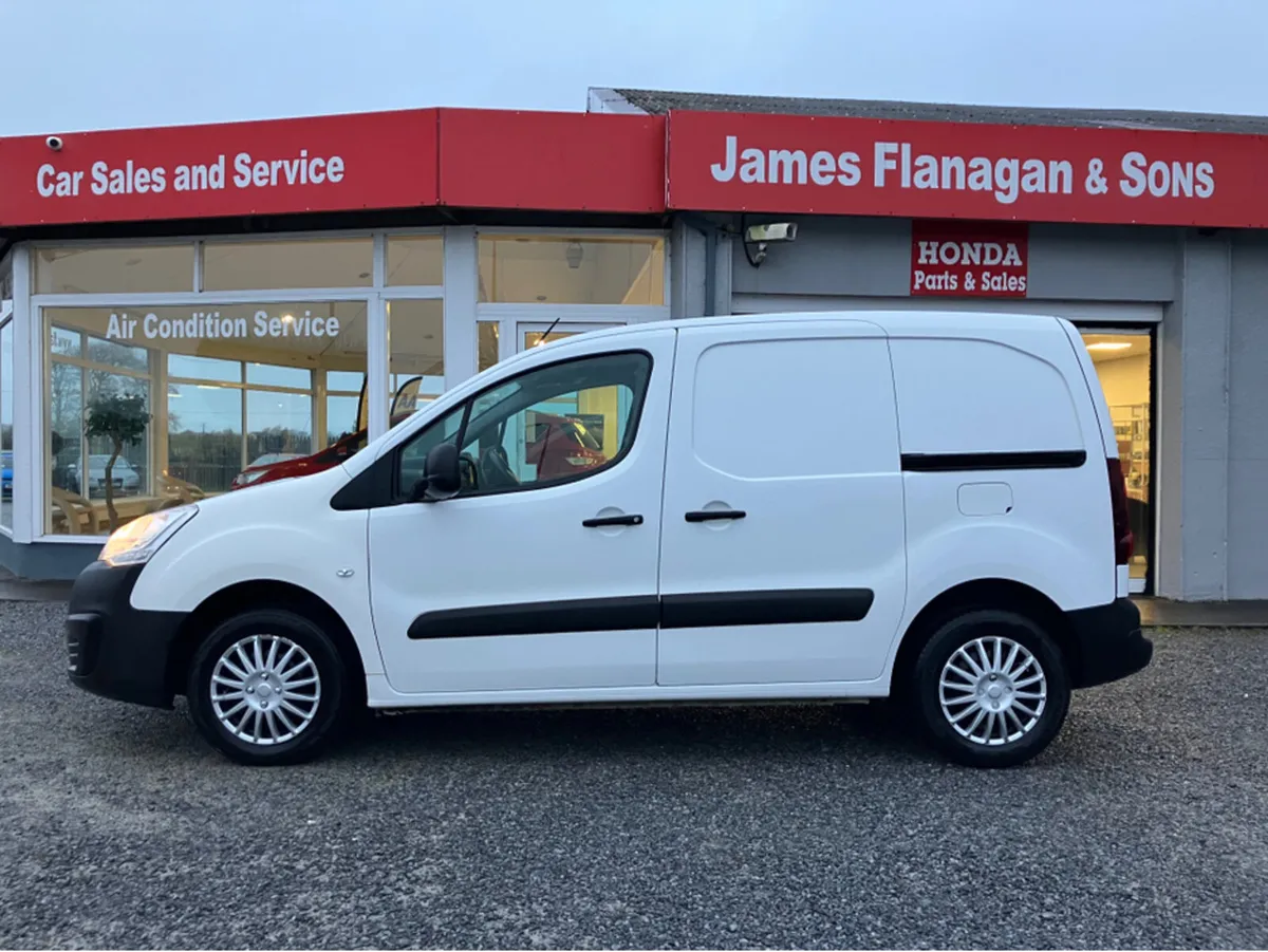 Peugeot Partner 850 PROFESSIONAL L1 HD - Image 4