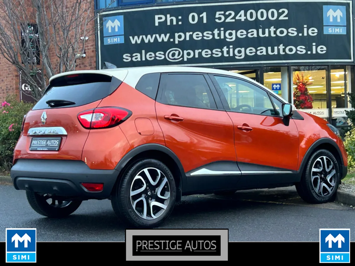 Renault Captur 1.2 PETROL INTENCE 2 TONE AUTO *CAR - Image 4