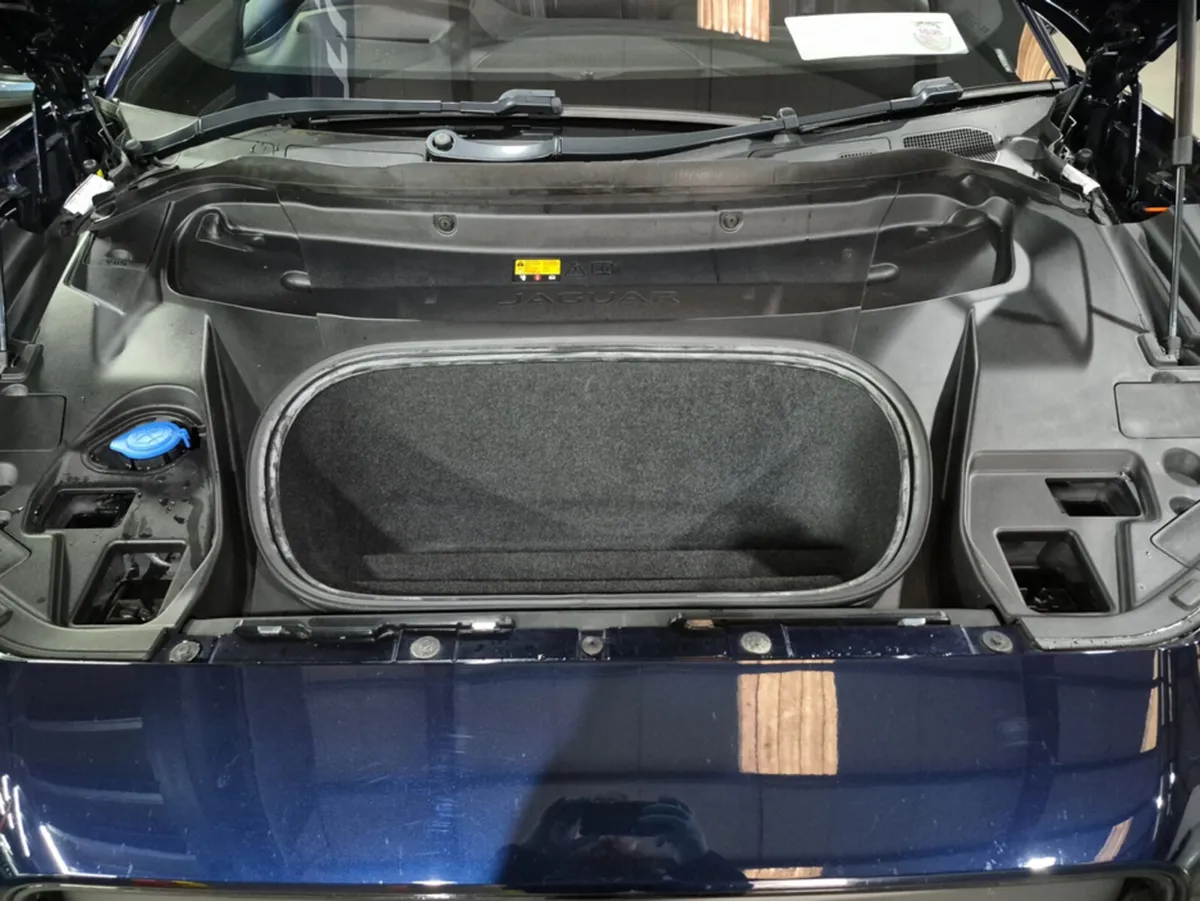 Jaguar I-Pace R-DYNAMIC SE 90KWH 400P - Image 3