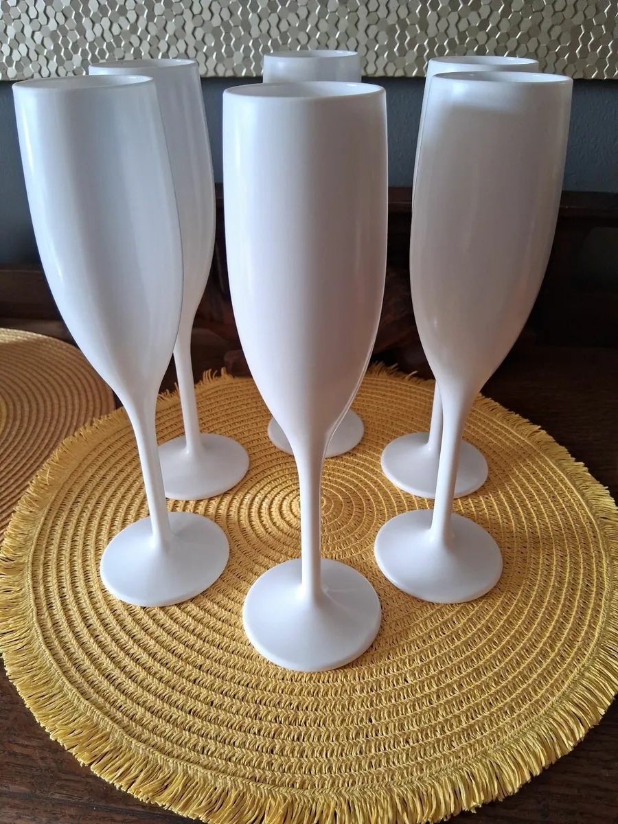 Drinking glasses set of 6  brilliant white - Image 3