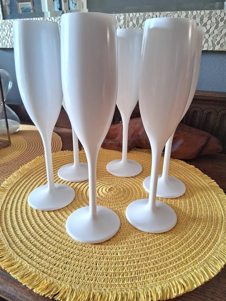 Drinking glasses set of 6  brilliant white - Image 4