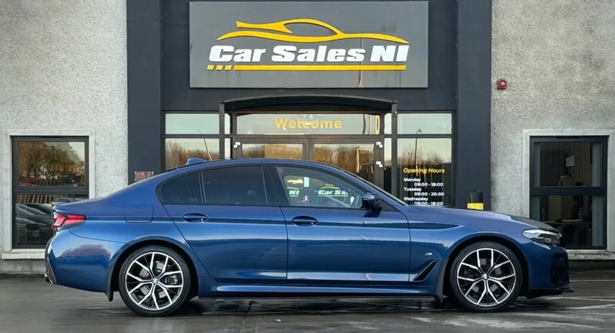 2.0 520d MHT M Sport Saloon 4dr Diesel Hybrid Step - Image 3