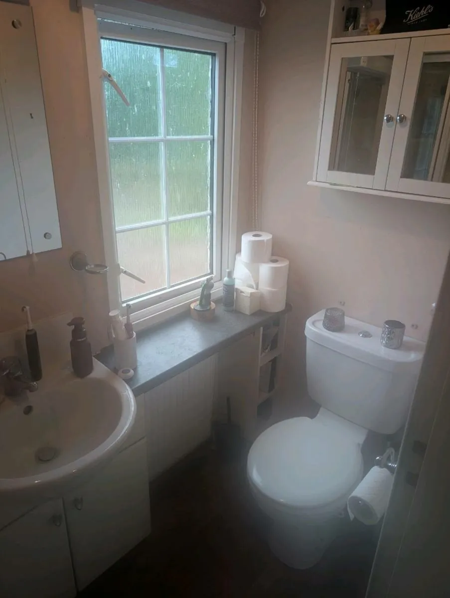 Sheraton 38 x 12 ft 2 bed full winter pack mobile - Image 2