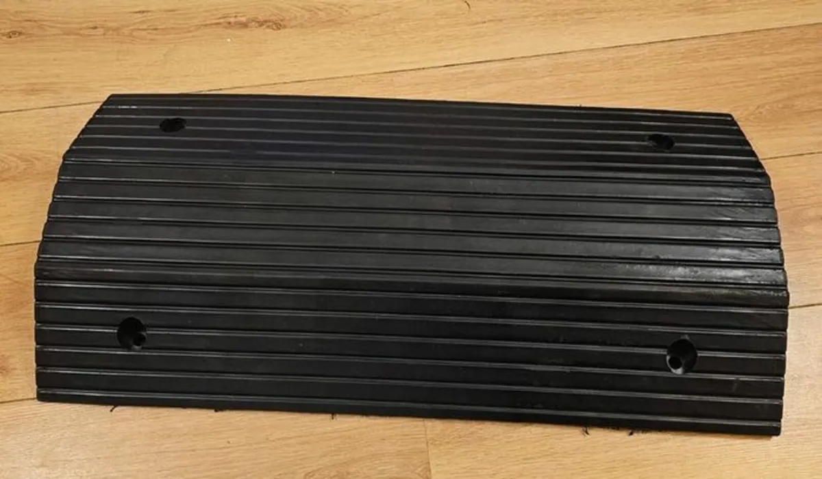 Bridge threshold ramp - Image 4