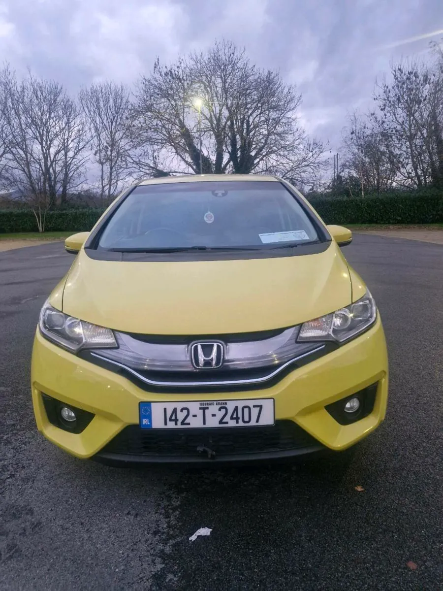 2014 Honda Fit Hybrid Automatic Low mileage - Image 3