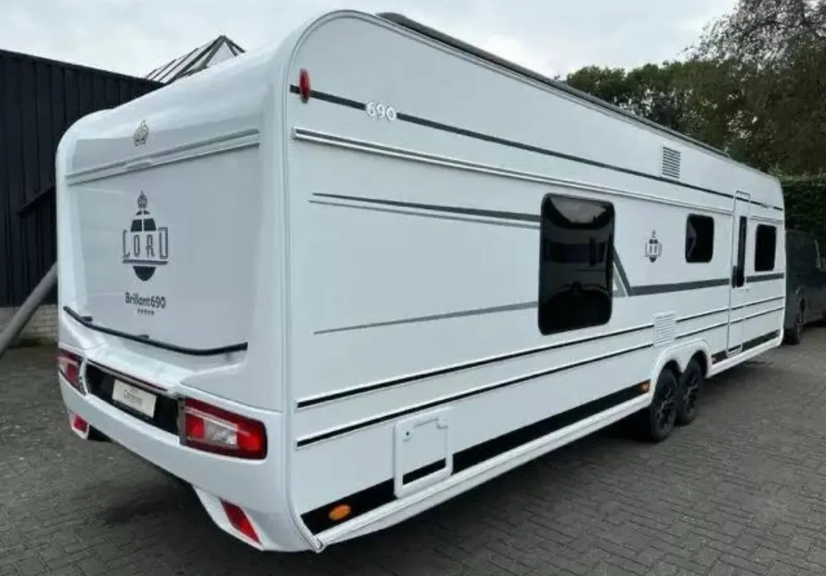 Lmc Lord Brilliant 690 - Image 4