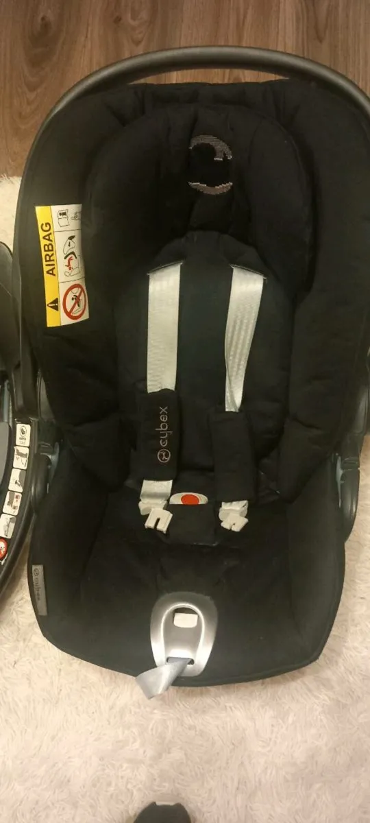 Cybex Car Seat 360 - Image 1