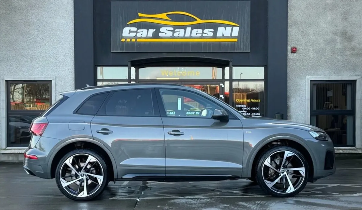 2.0 TDI 40 S line SUV 5dr Diesel S Tronic quattro - Image 3