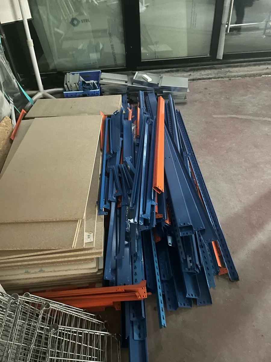 Shelving and painting ezils - Image 1