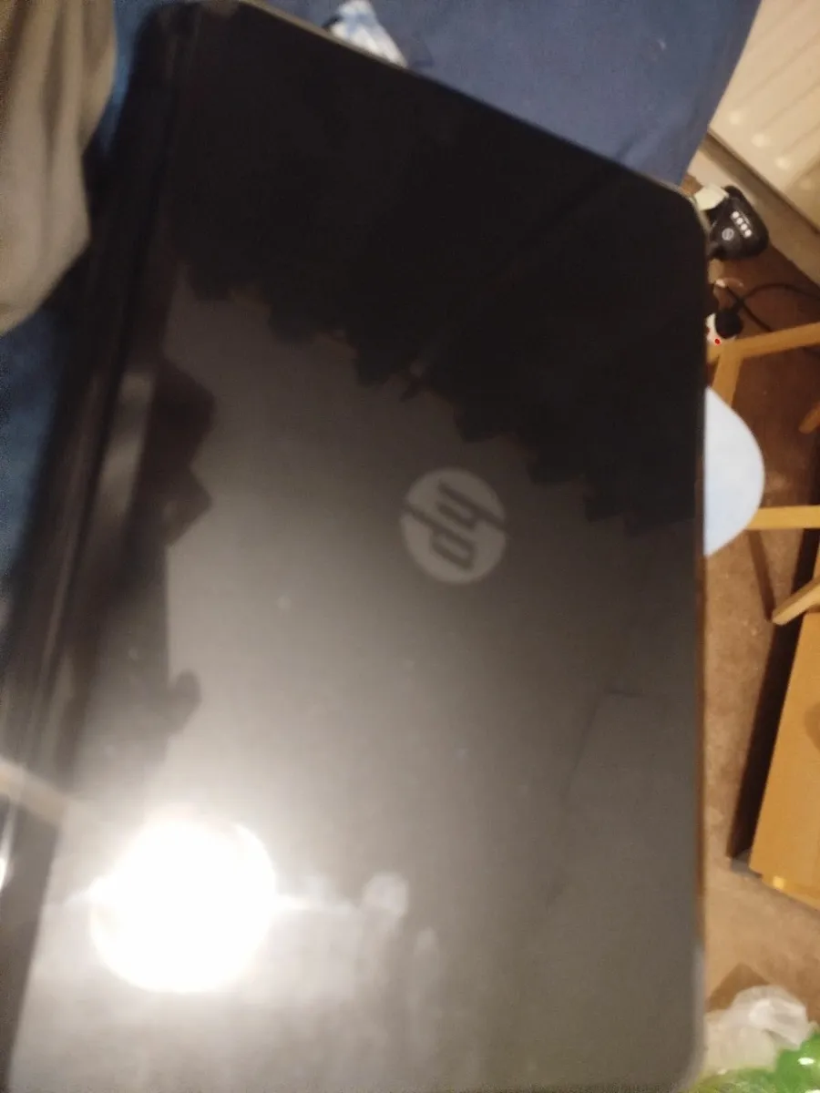 HP 15  Intel i3 4 CORE 8Th 2.6gh. 256SSD 12GB RAM - Image 2