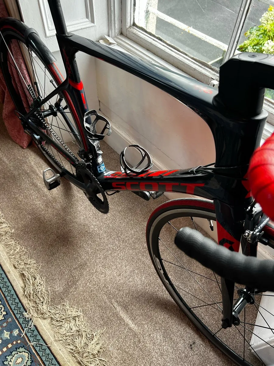 Scott Foil carbon racer - Image 2