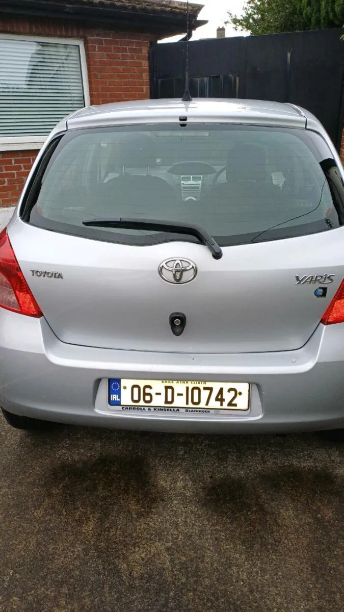 Toyota Yaris low klms nct and tax - Image 2