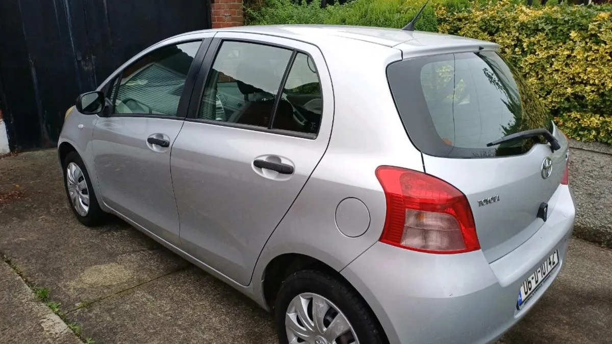 Toyota Yaris low klms nct and tax - Image 3