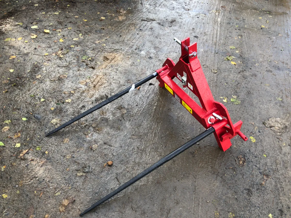 New Foldable Bale Spikes - Image 2