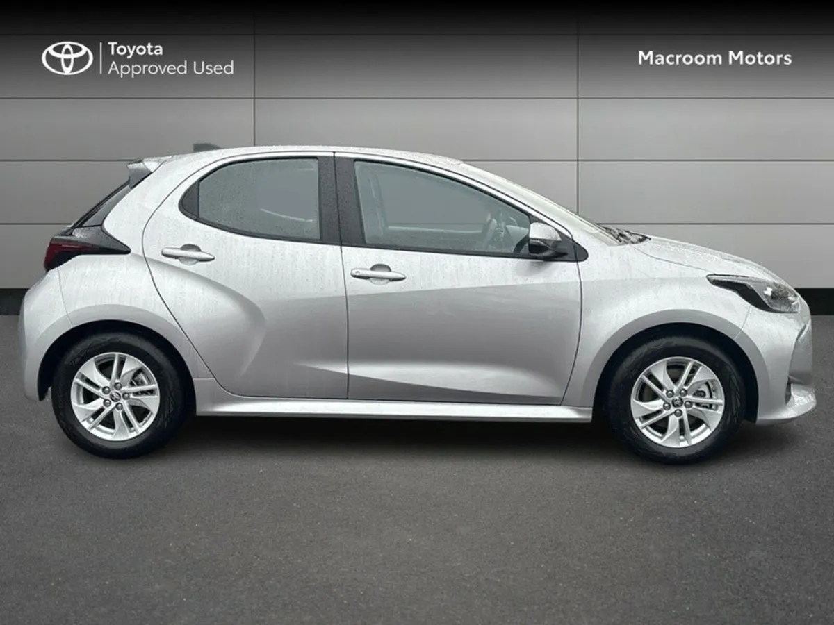 Toyota Yaris END OF YEAR CLEARANCE SALE!  YARIS HY - Image 3