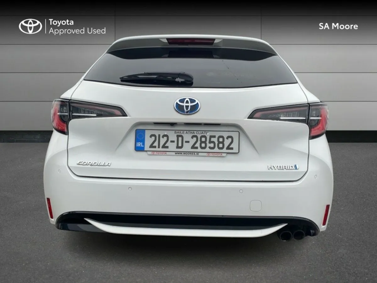 Toyota Corolla 2.0 HYBRID EXCEL ESTATE - Image 4