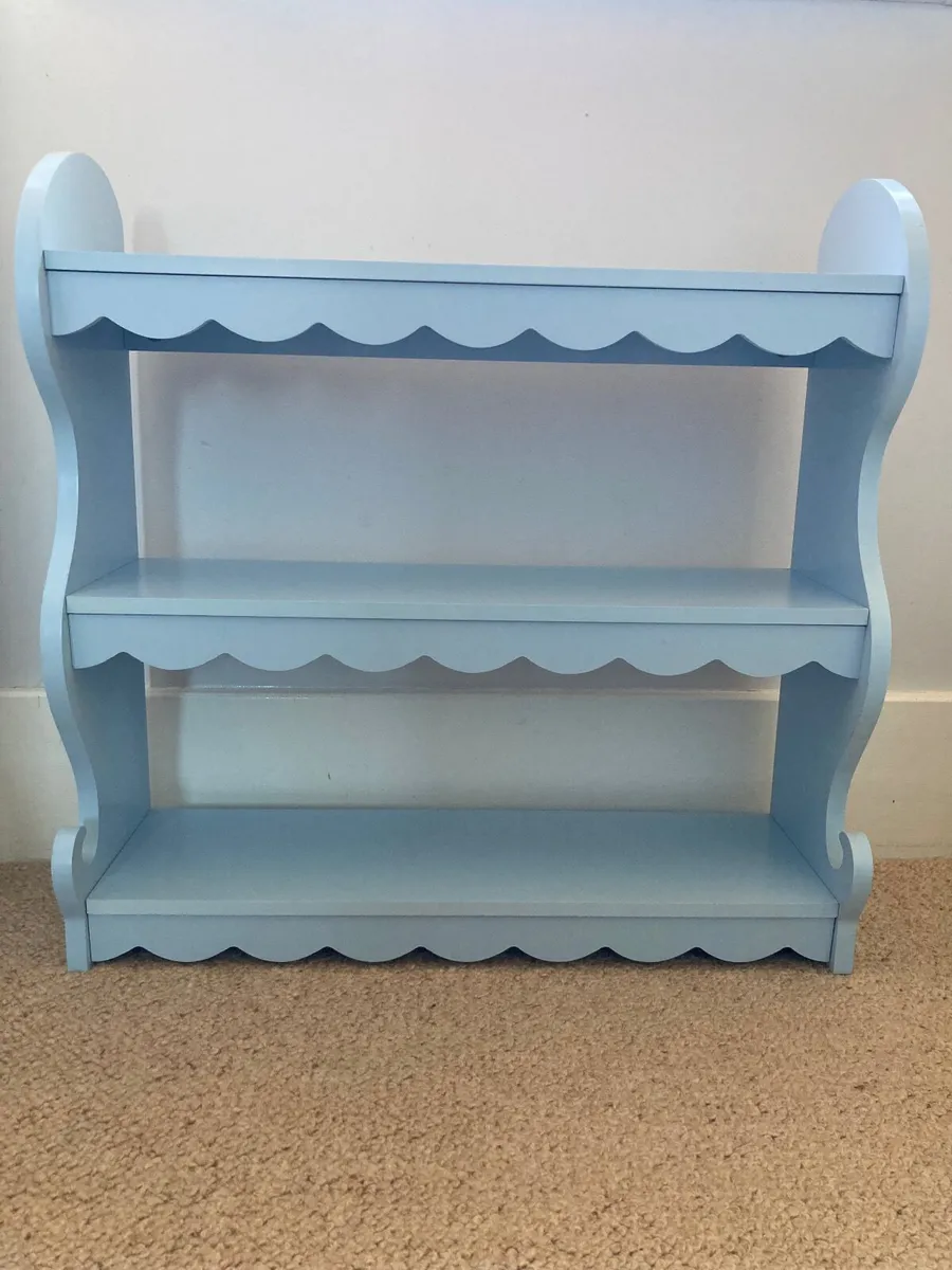 Nursery shelf - Image 1