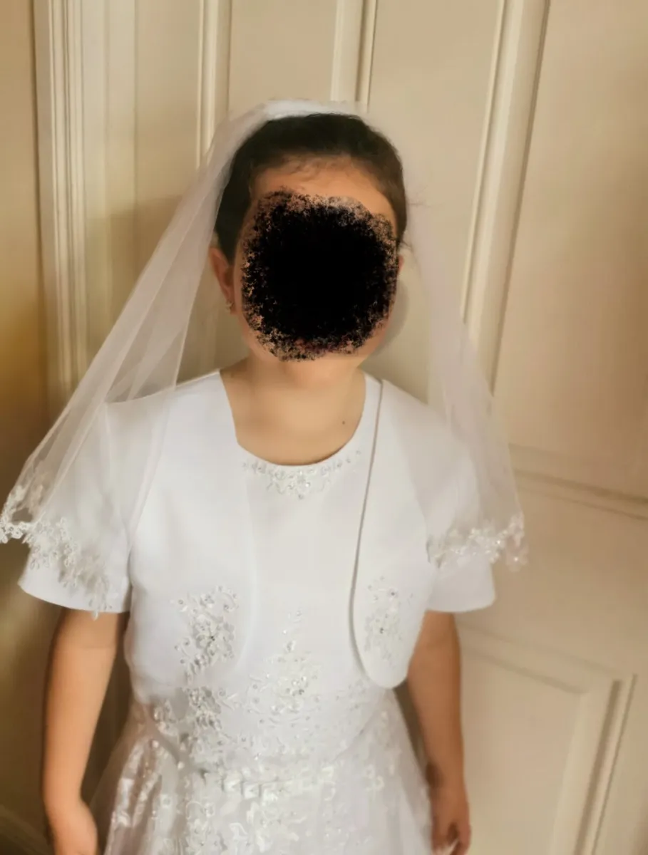 Communion dress - Image 3