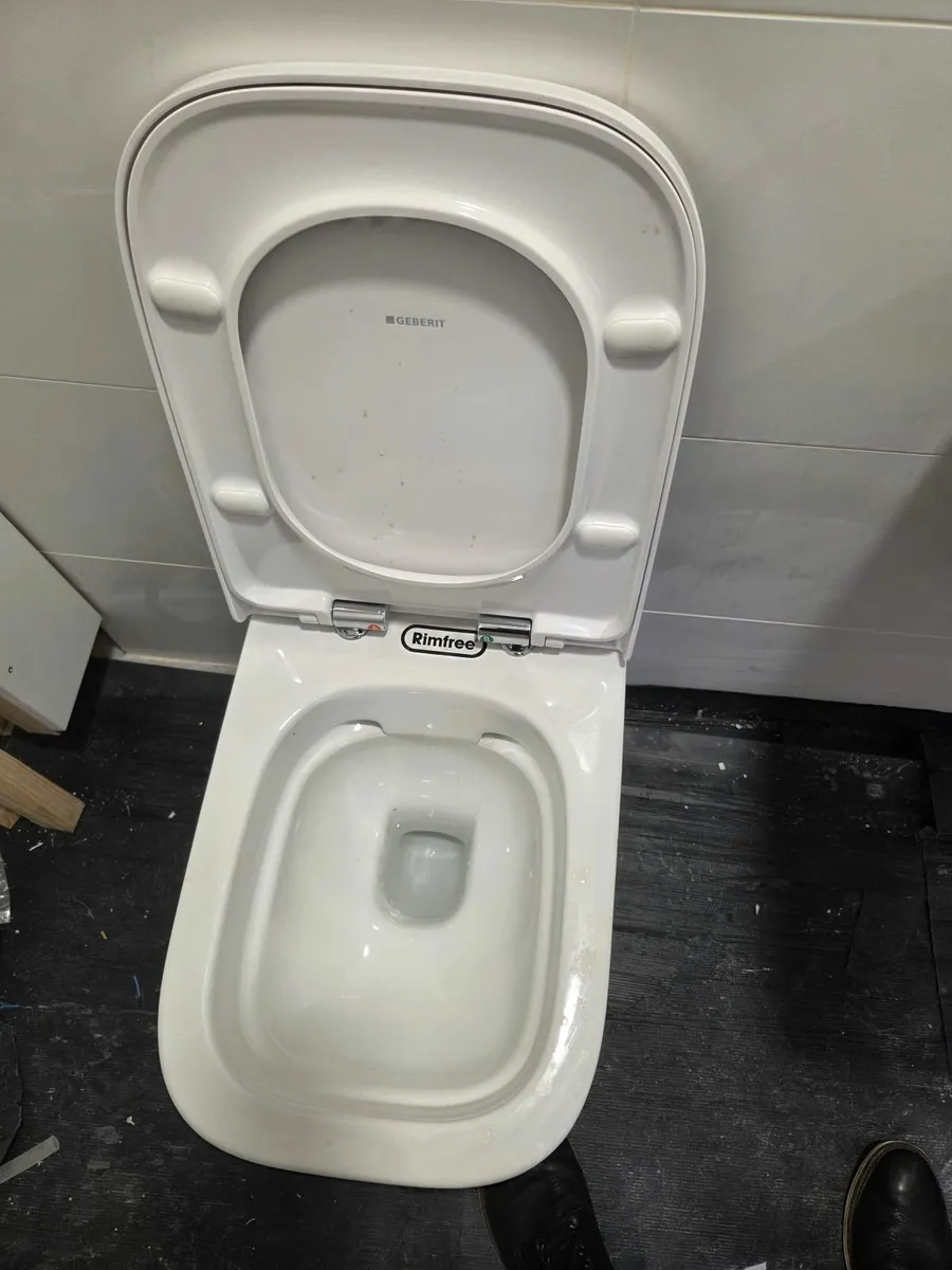 Geberit Smyle Square Rimless Wall Hung WC Pan - Image 4