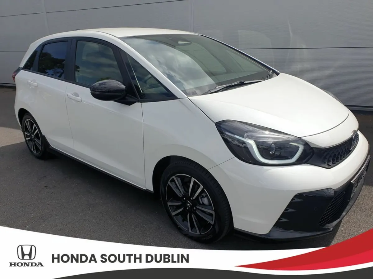 Honda Jazz "Advance Sport" Model Hybrid Automatic - Image 4