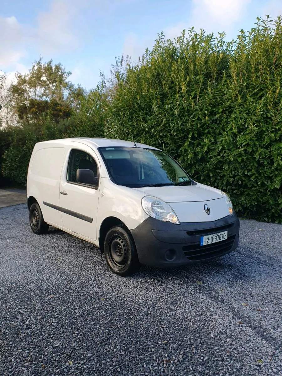 Renault kangoo low milage new cvrt - Image 1